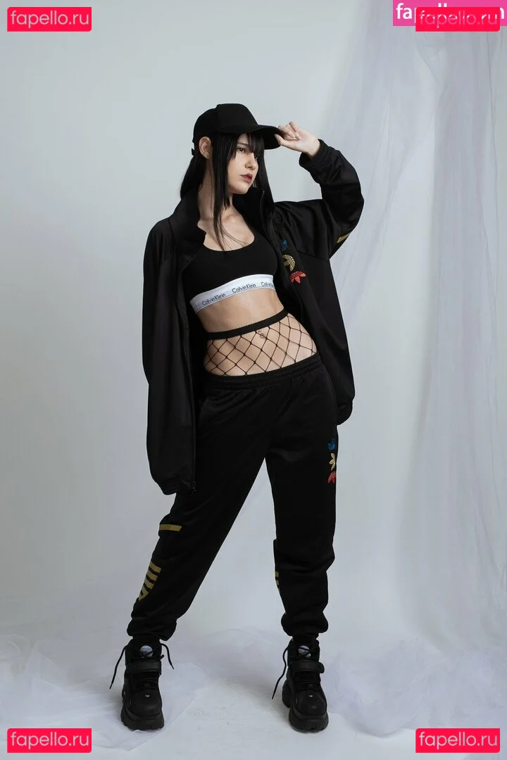 Jinni SG Onlyfans Photo Gallery 