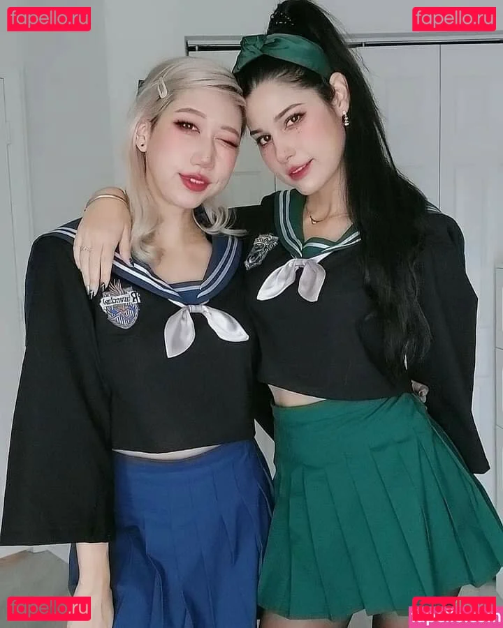 Jinni SG Onlyfans Photo Gallery 