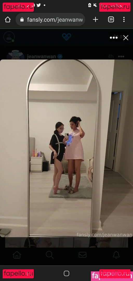 Jinni SG Onlyfans Photo Gallery 