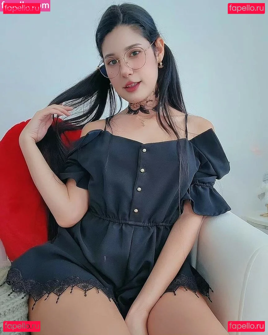 Jinni SG Onlyfans Photo Gallery 