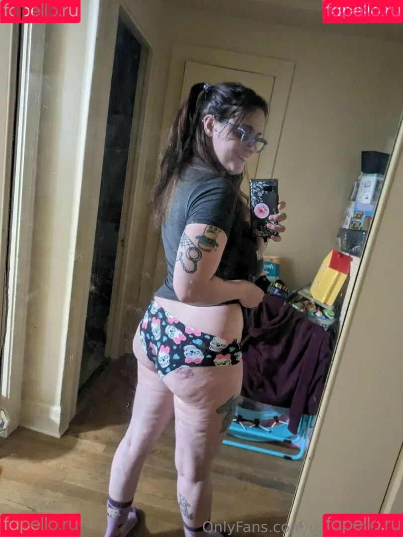 sadiethemynx Onlyfans Photo Gallery 