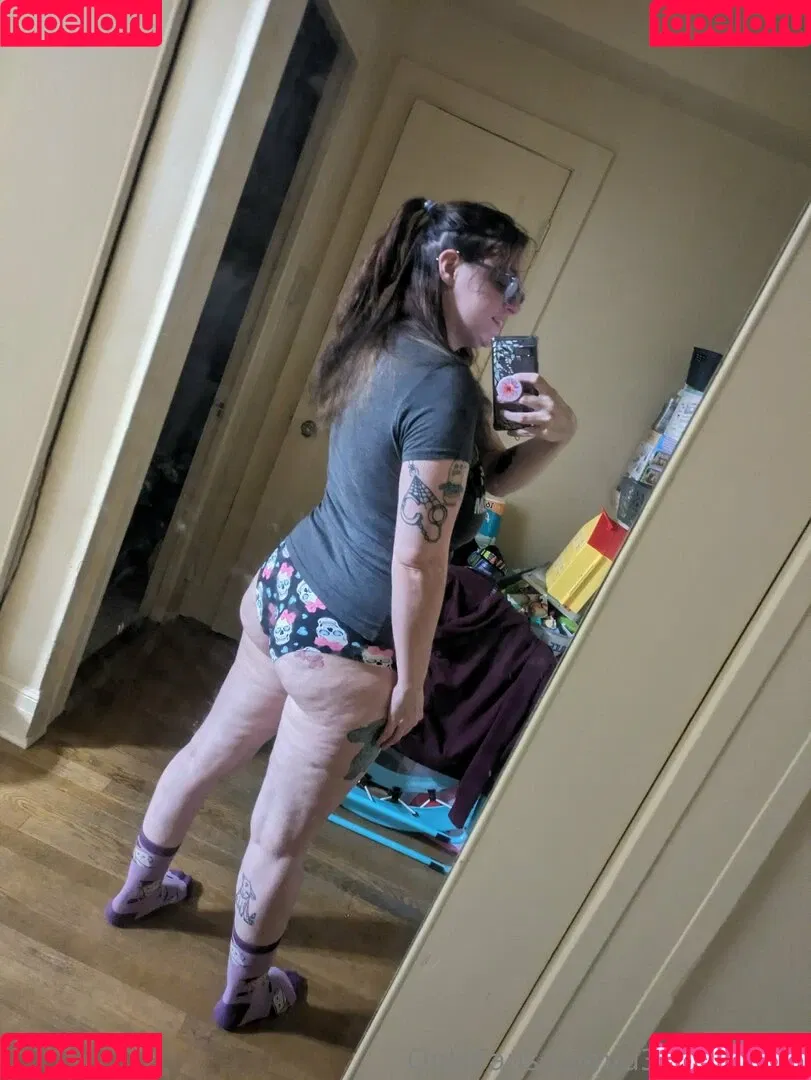 sadiethemynx Onlyfans Photo Gallery 