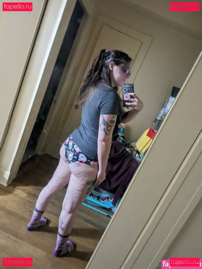 sadiethemynx Onlyfans Photo Gallery 