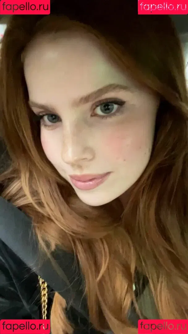 Emily Deyt-Aysage Onlyfans Photo Gallery 