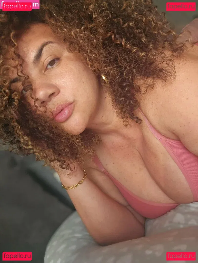 Beigewunder Onlyfans Photo Gallery 