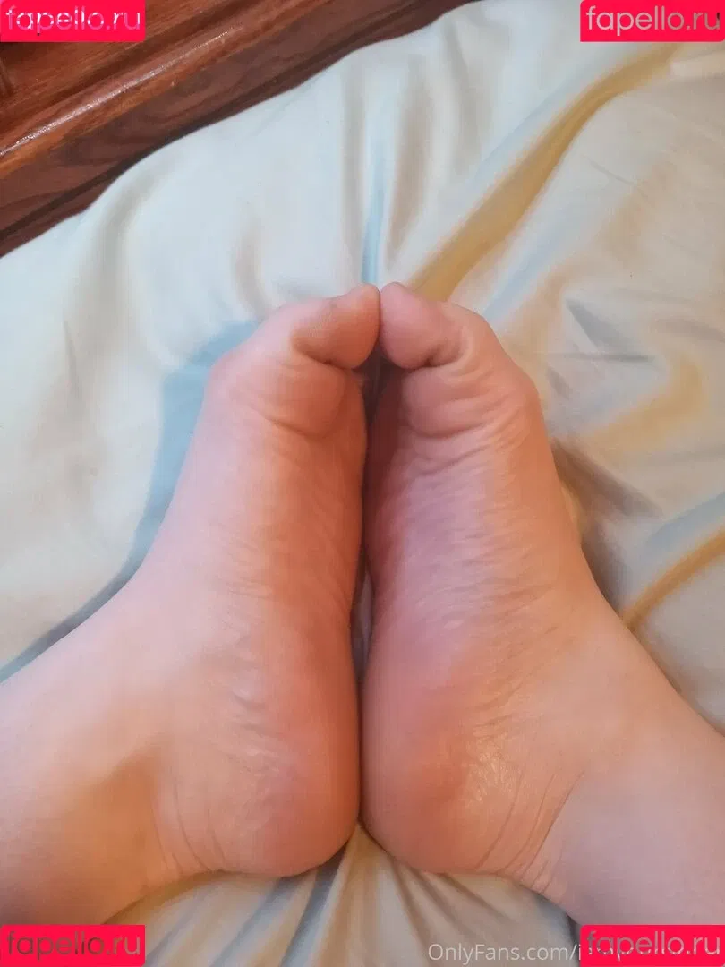 iamyoursinner Onlyfans Photo Gallery 