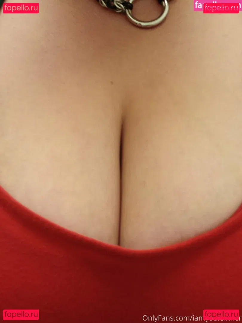 iamyoursinner Onlyfans Photo Gallery 