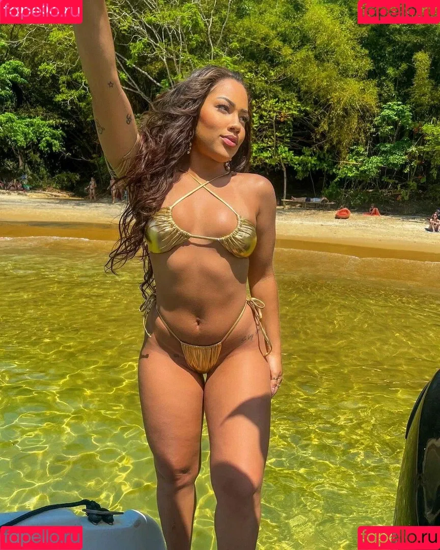Vitória Kelly Onlyfans Photo Gallery 