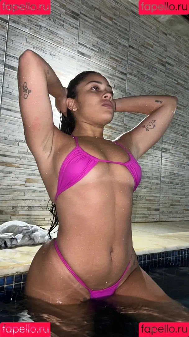 Vitória Kelly Onlyfans Photo Gallery 
