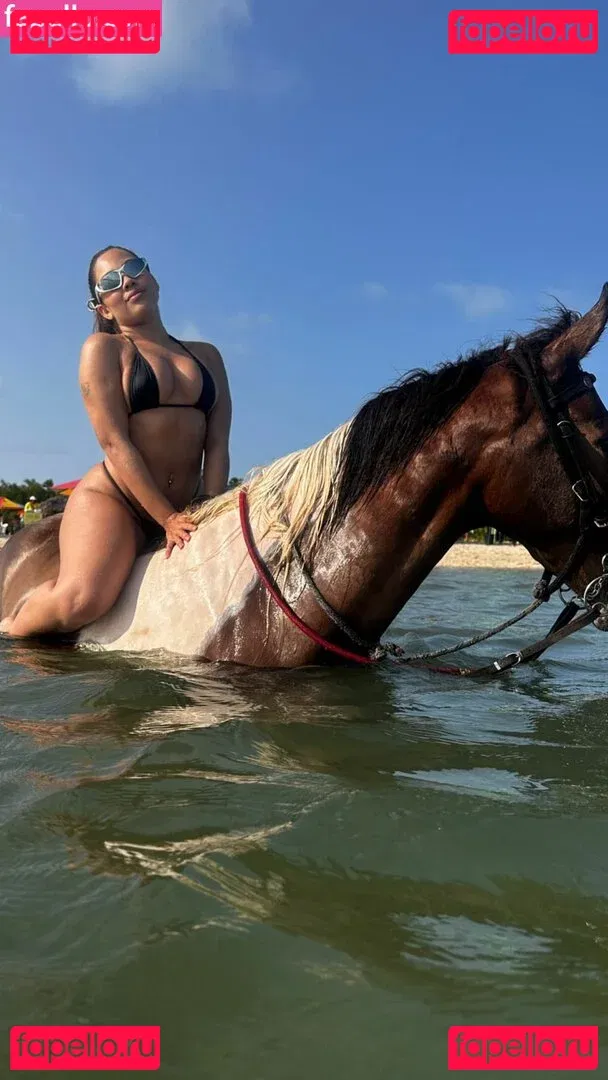 Vitória Kelly Onlyfans Photo Gallery 