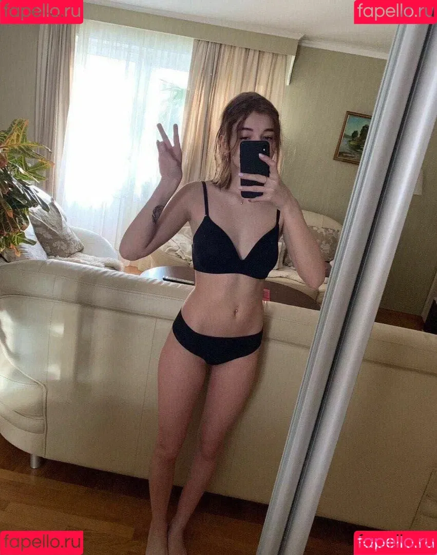 Lorinefairy Onlyfans Photo Gallery 