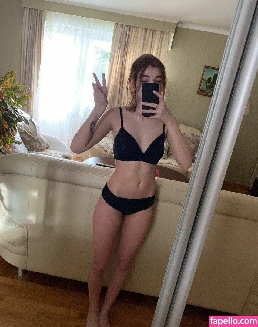 Lorinefairy Onlyfans Photo Gallery 