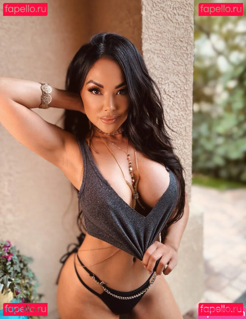 Kaylani Lei Onlyfans Photo Gallery 
