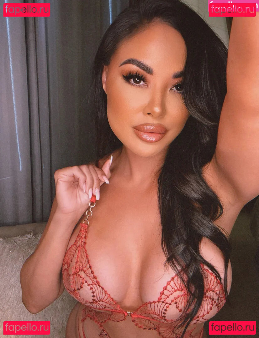 Kaylani Lei Onlyfans Photo Gallery 