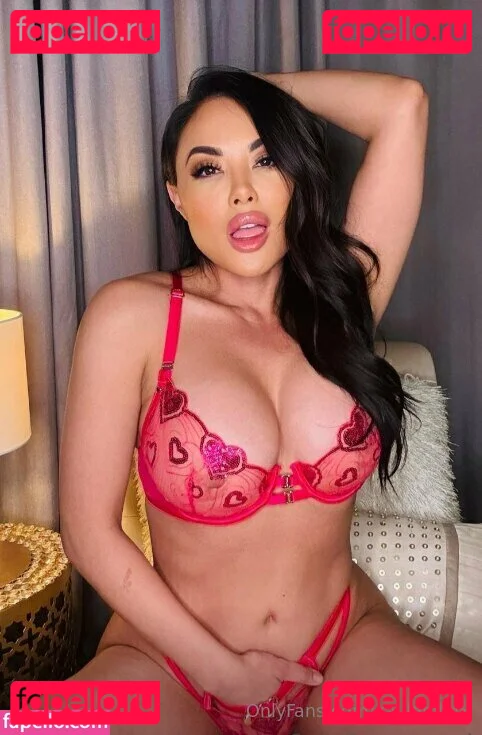 Kaylani Lei Onlyfans Photo Gallery 