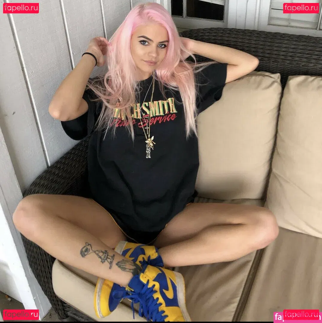 Hollie Rotten Onlyfans Photo Gallery 