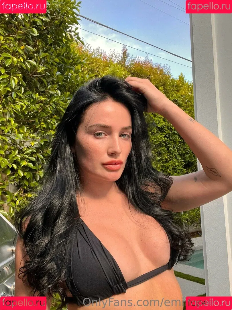 emilykernsx Onlyfans Photo Gallery 