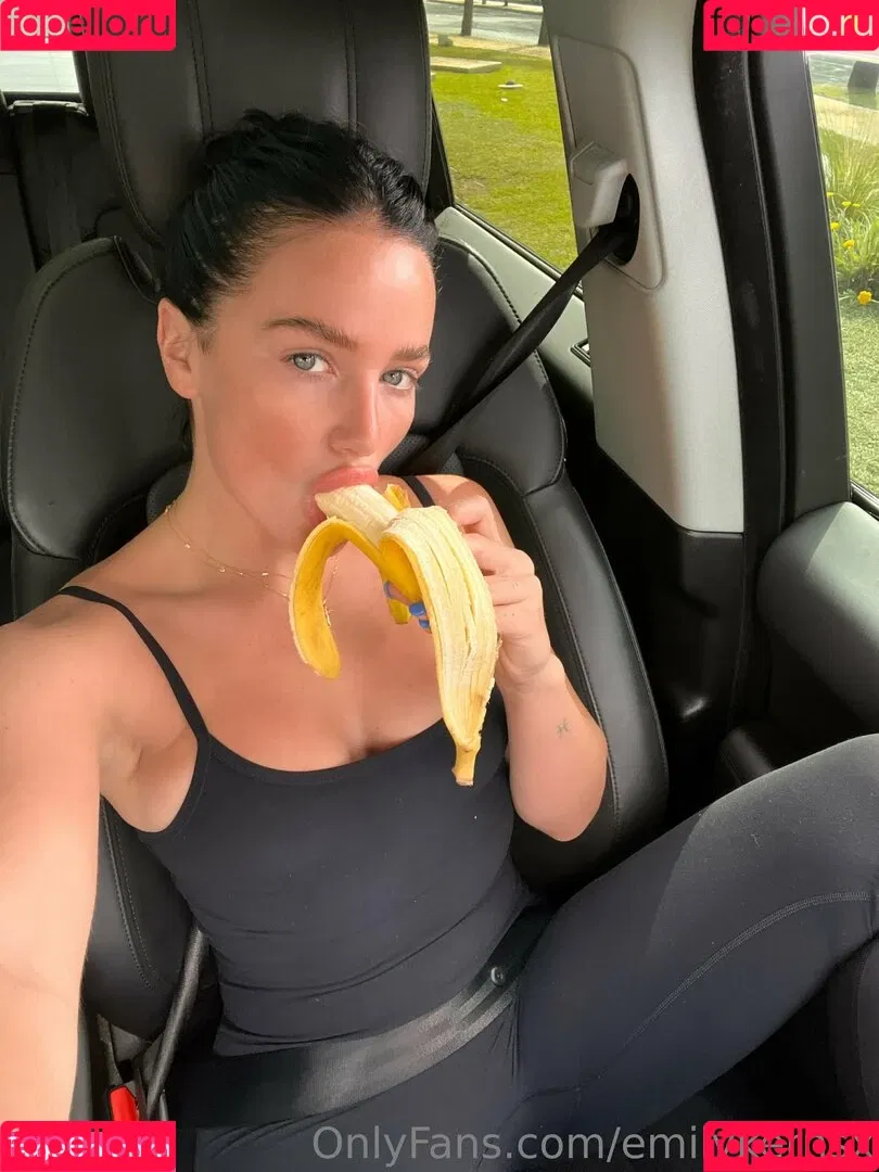 emilykernsx Onlyfans Photo Gallery 