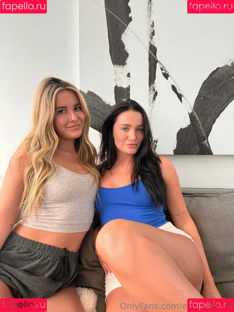 emilykernsx Onlyfans Photo Gallery 