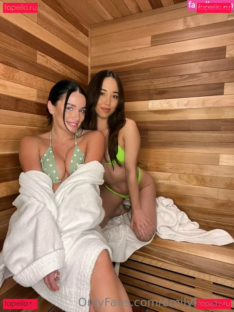 emilykernsx Onlyfans Photo Gallery 