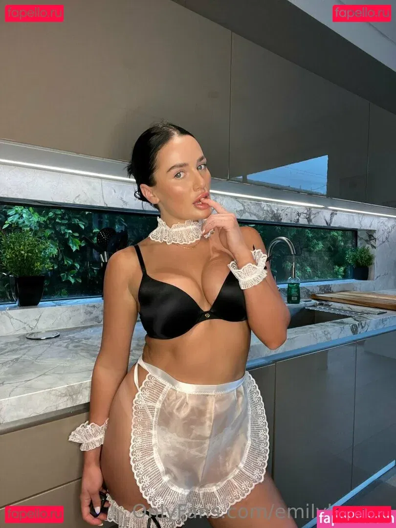 emilykernsx Onlyfans Photo Gallery 