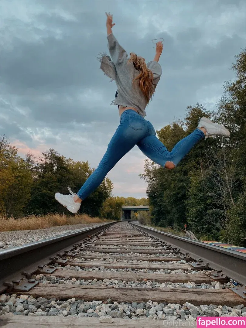 freemollypills Onlyfans Photo Gallery 