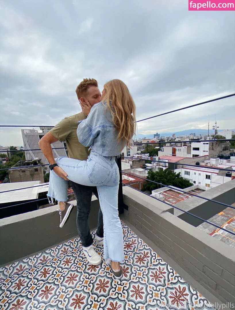 freemollypills Onlyfans Photo Gallery 