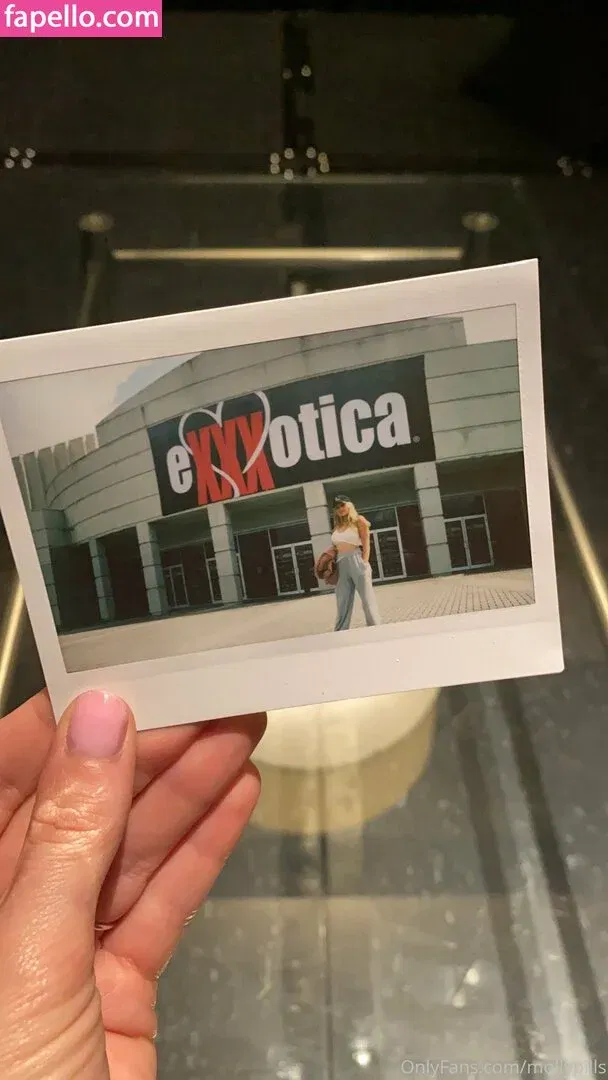 freemollypills Onlyfans Photo Gallery 