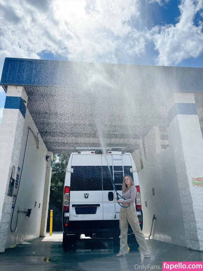 freemollypills Onlyfans Photo Gallery 