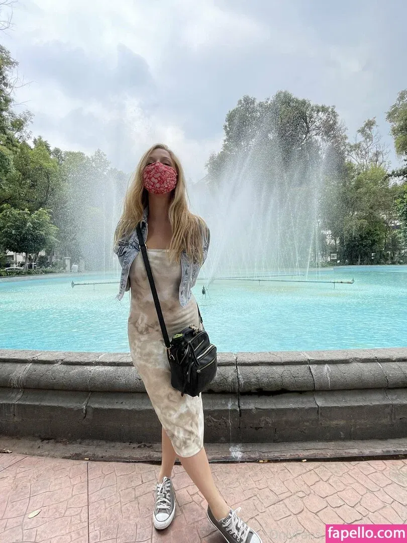 freemollypills Onlyfans Photo Gallery 