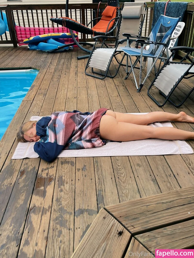 freemollypills Onlyfans Photo Gallery 