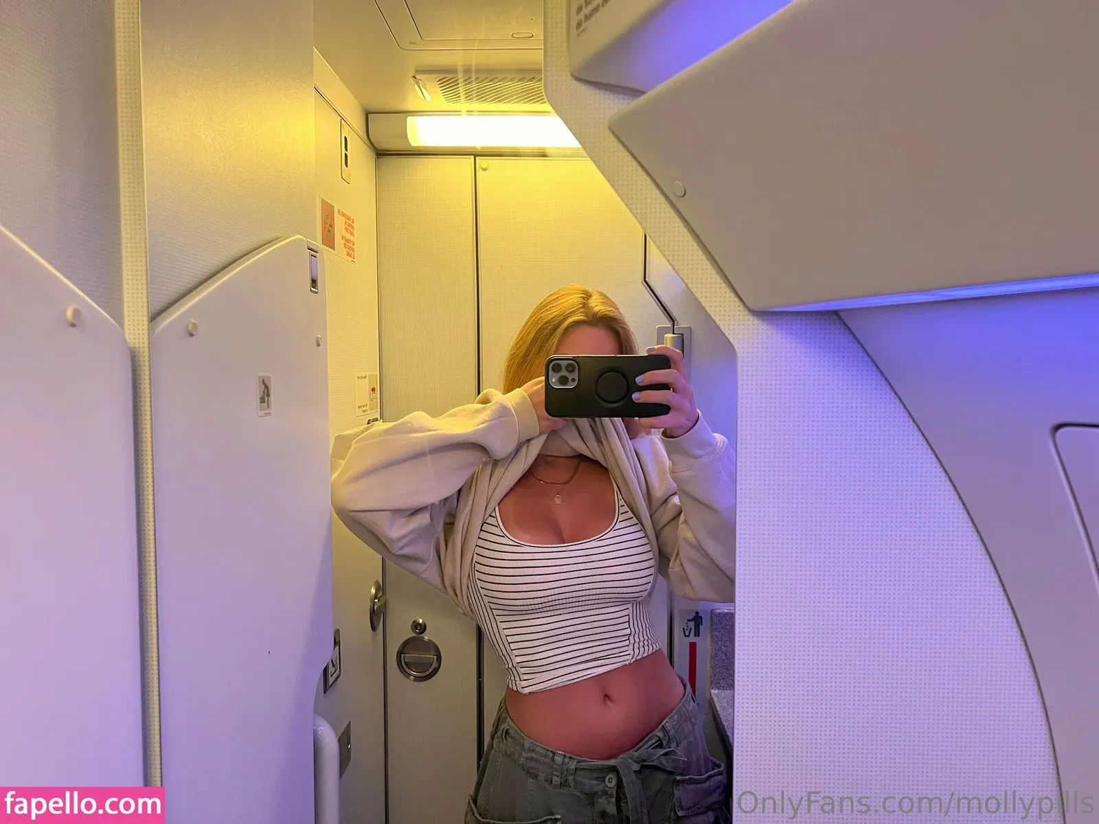 freemollypills Onlyfans Photo Gallery 