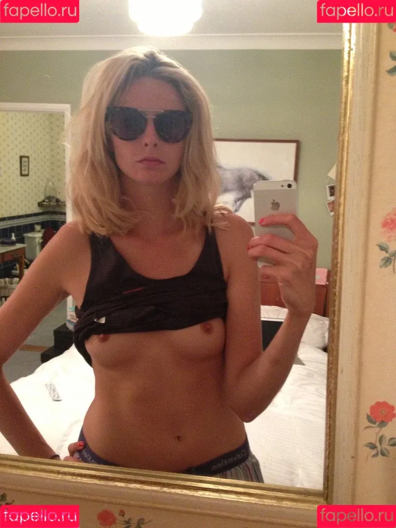 Tamsin Egerton Onlyfans Photo Gallery 