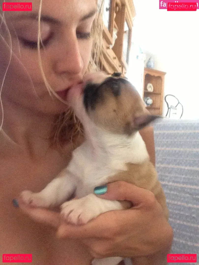 Tamsin Egerton Onlyfans Photo Gallery 