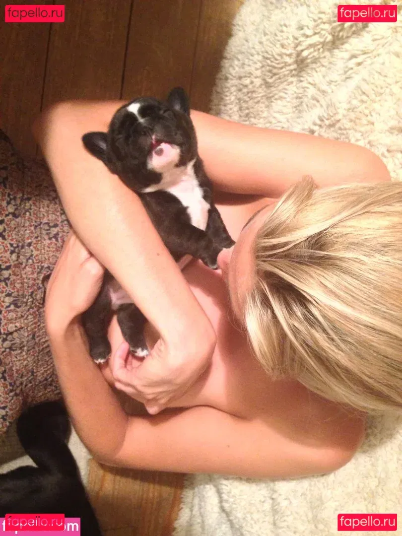 Tamsin Egerton Onlyfans Photo Gallery 