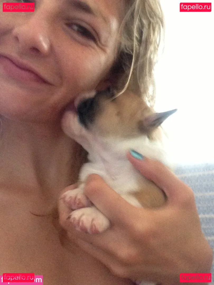 Tamsin Egerton Onlyfans Photo Gallery 