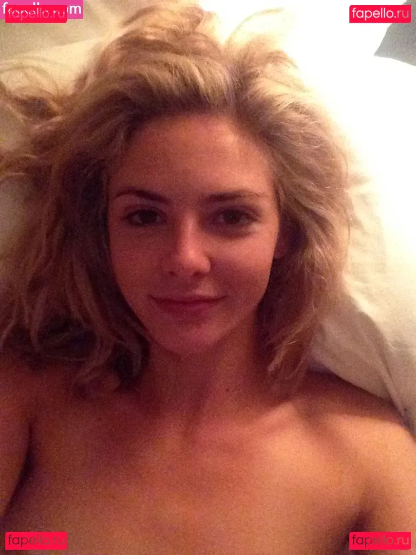 Tamsin Egerton Onlyfans Photo Gallery 