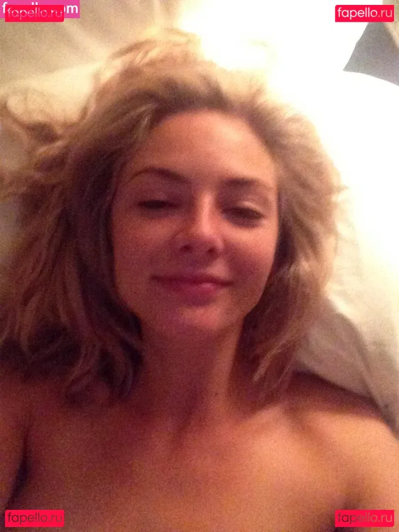 Tamsin Egerton Onlyfans Photo Gallery 
