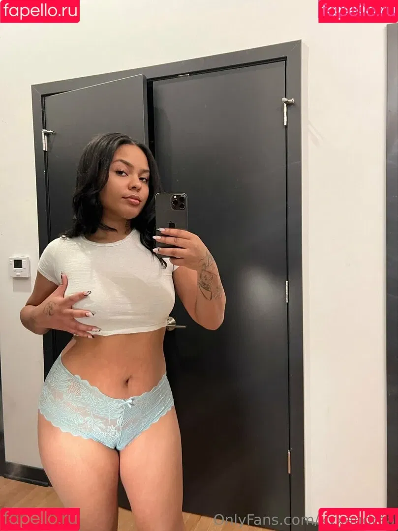 xvxandrea Onlyfans Photo Gallery 