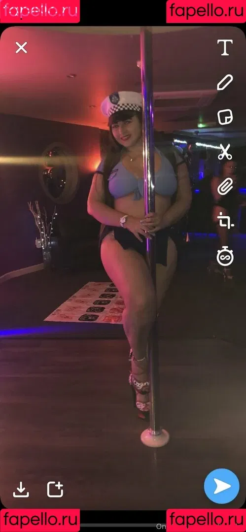 nadinetilley Onlyfans Photo Gallery 