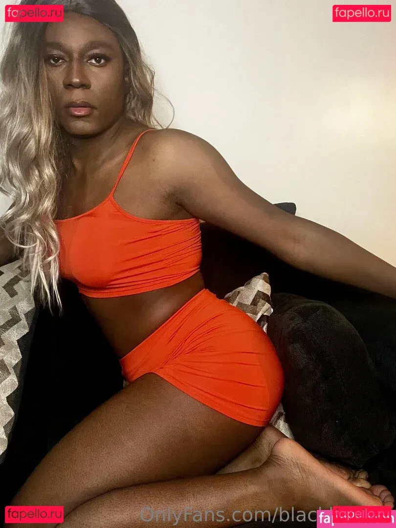 blackbootay Onlyfans Photo Gallery 