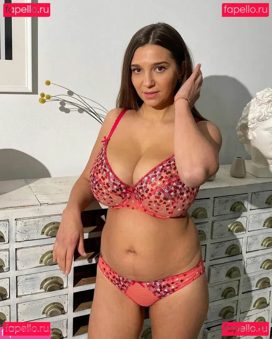 Galina Marian Onlyfans Photo Gallery 