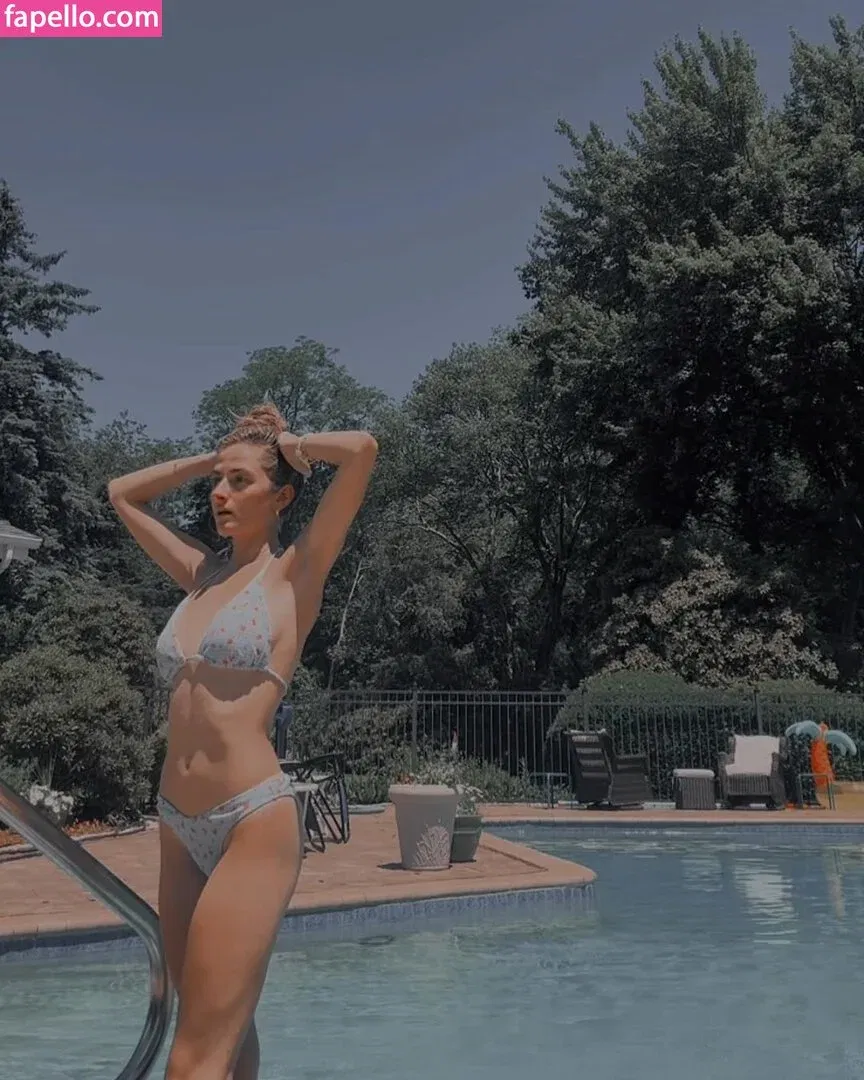 Mary Sue Onlyfans Photo Gallery 