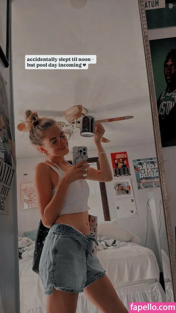 Mary Sue Onlyfans Photo Gallery 