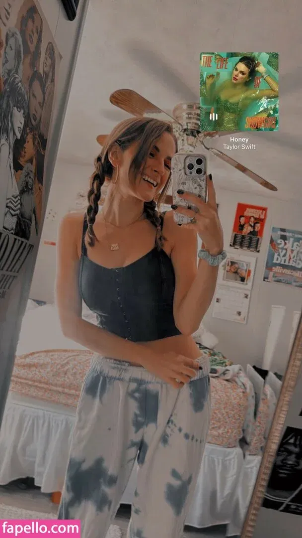 Mary Sue Onlyfans Photo Gallery 