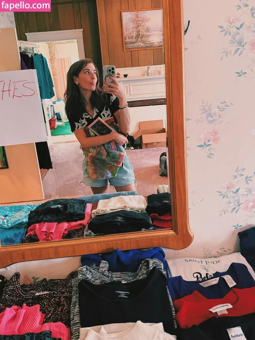 Mary Sue Onlyfans Photo Gallery 