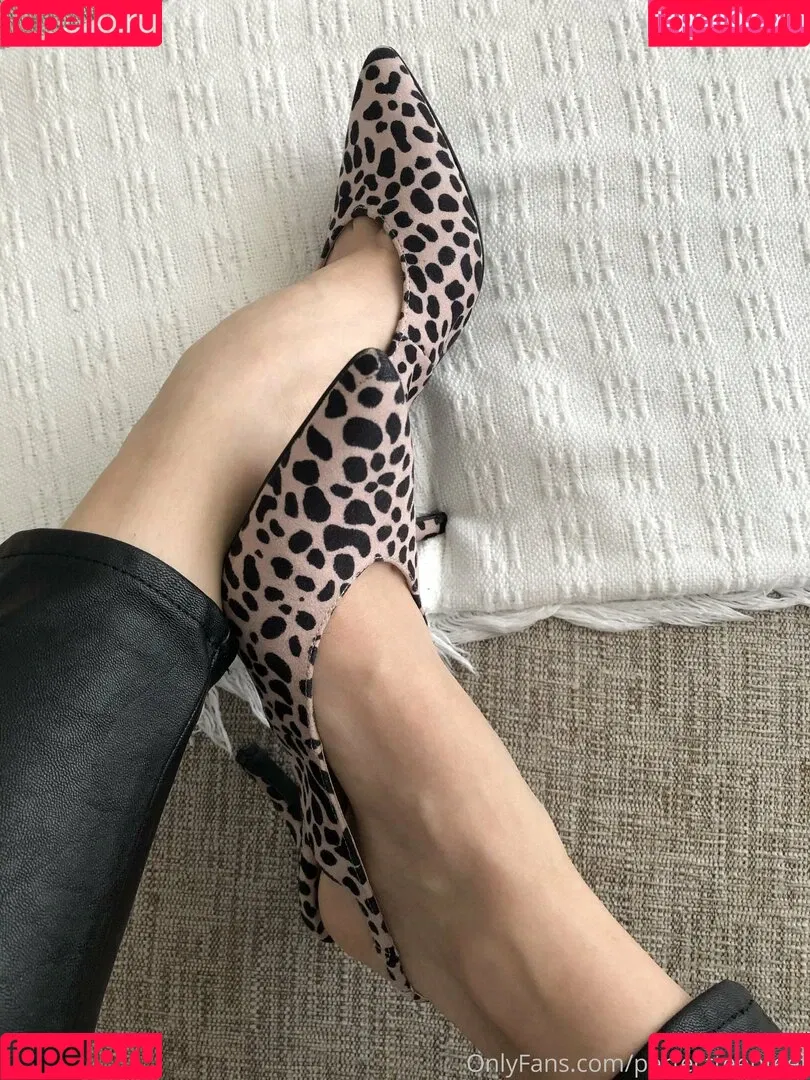 perfectteenfeet Onlyfans Photo Gallery 