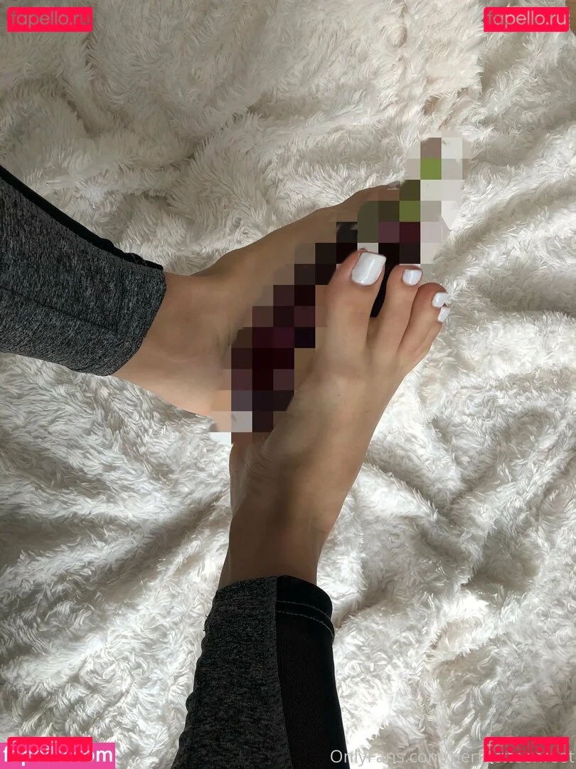 perfectteenfeet Onlyfans Photo Gallery 