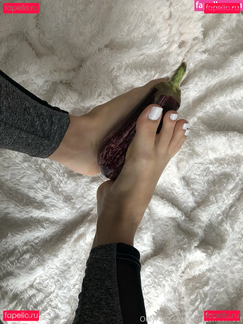 perfectteenfeet Onlyfans Photo Gallery 