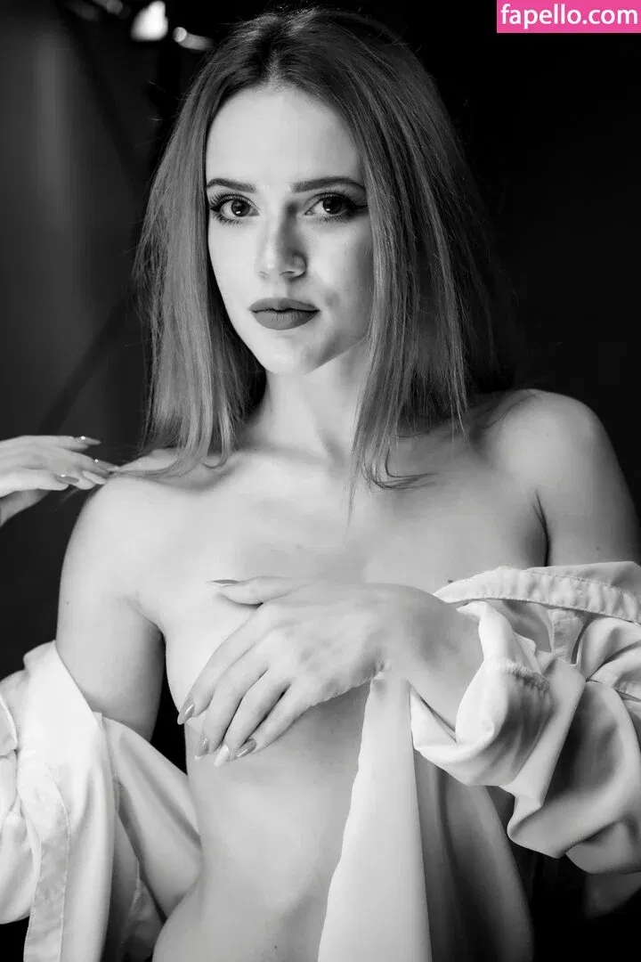 Ceciamix Onlyfans Photo Gallery 